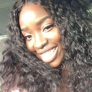 Meet your Posher, Jonique